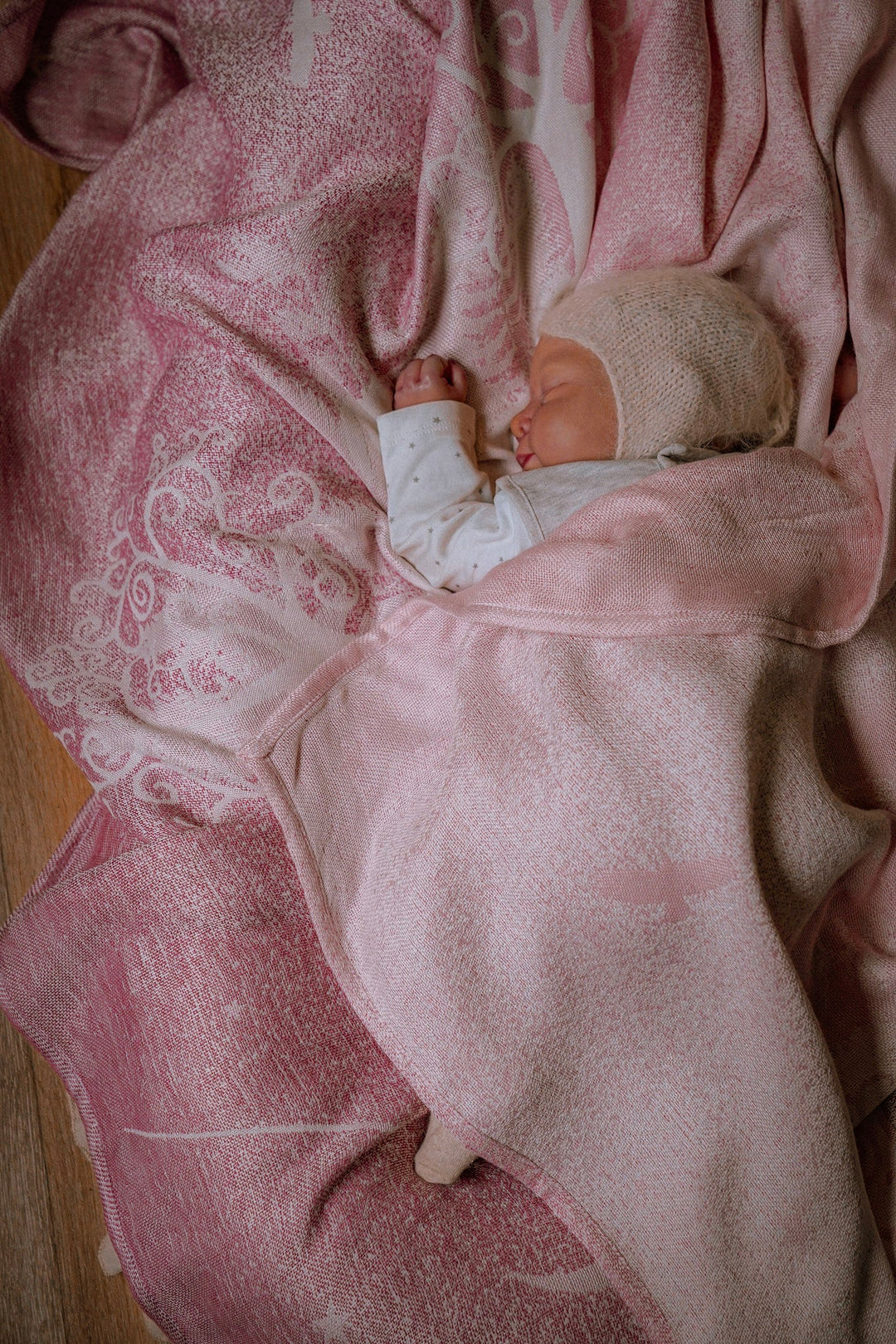 Cuddly blanket Forest of Wolves Elaine - KOKADI