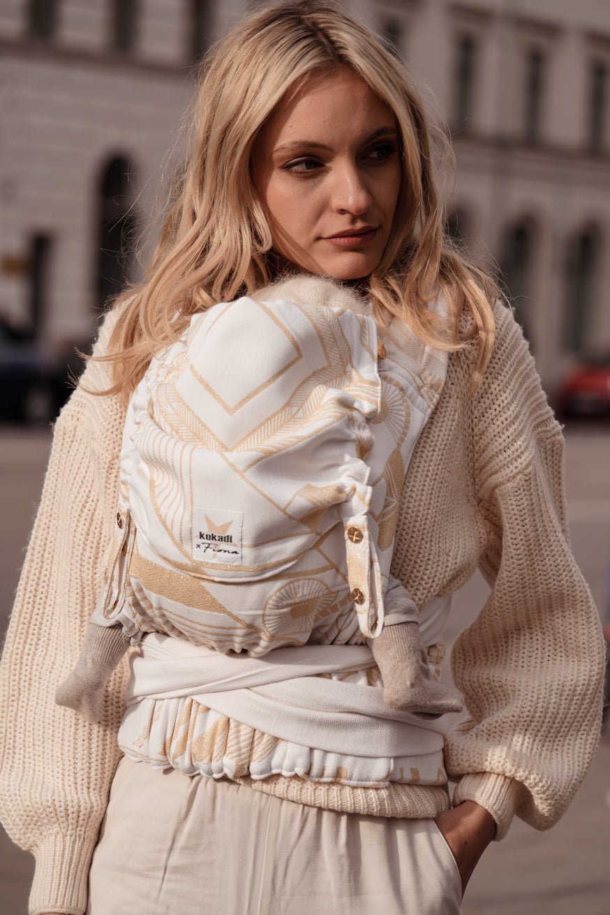 Baby Carrier TaiTai Goldschatz by Fiona Erdmann - KOKADI