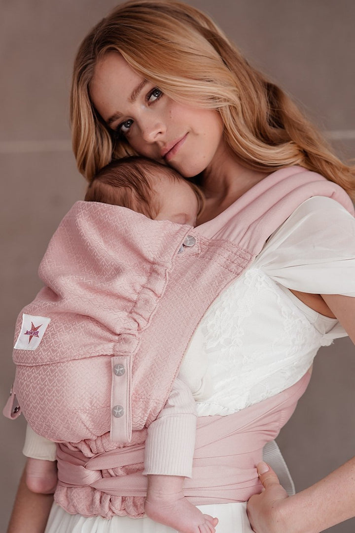 KOKADI Mochila porta-bebés TaiTai Heart2Heart Rosé