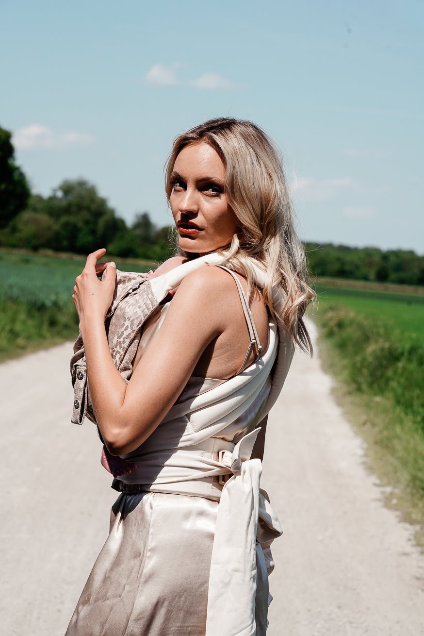 Mochila porta-bebés TaiTai Safari Eleni - KOKADI