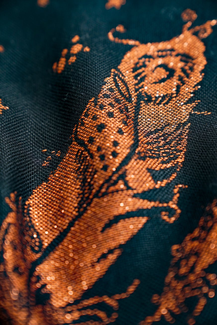 Florian Feathers Snuggle Blanket - KOKADI